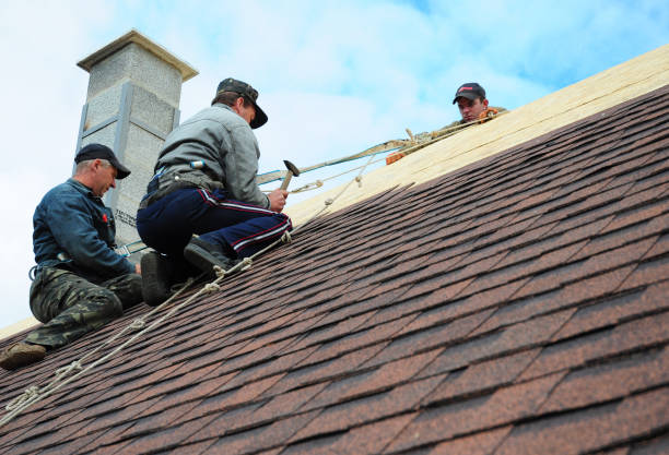Best Emergency Roof Repair  in Mosinee, WI